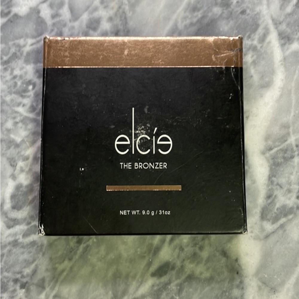 Elcie The Bronzer Light